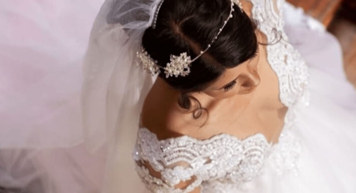 Vestido-de-Novia-Diseño-a-Medida-EL-JARDIN-DE-LOS-NOVIOS-1-1-1-1-1-1-1-2-1-1-1.png